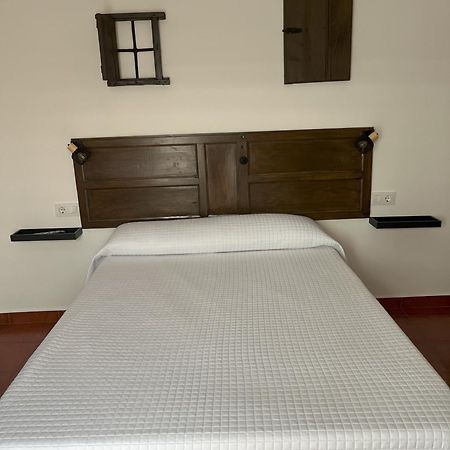 Almoharin Casa Rural Las Pelliquerinas מראה חיצוני תמונה