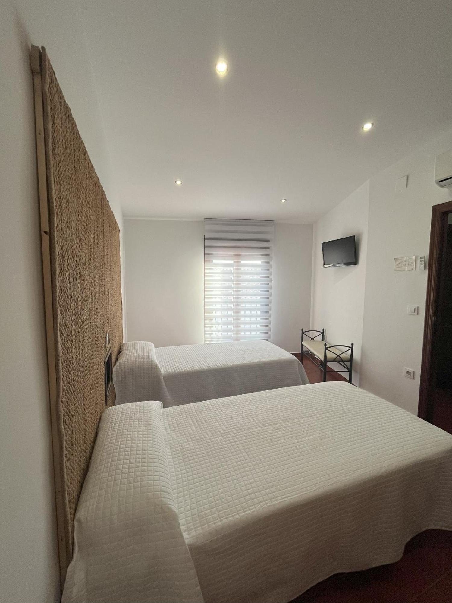 Almoharin Casa Rural Las Pelliquerinas מראה חיצוני תמונה